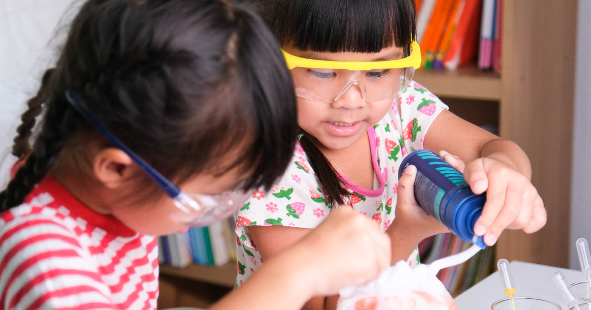 4 Fun Science Experiments To Try With Kids On National Day